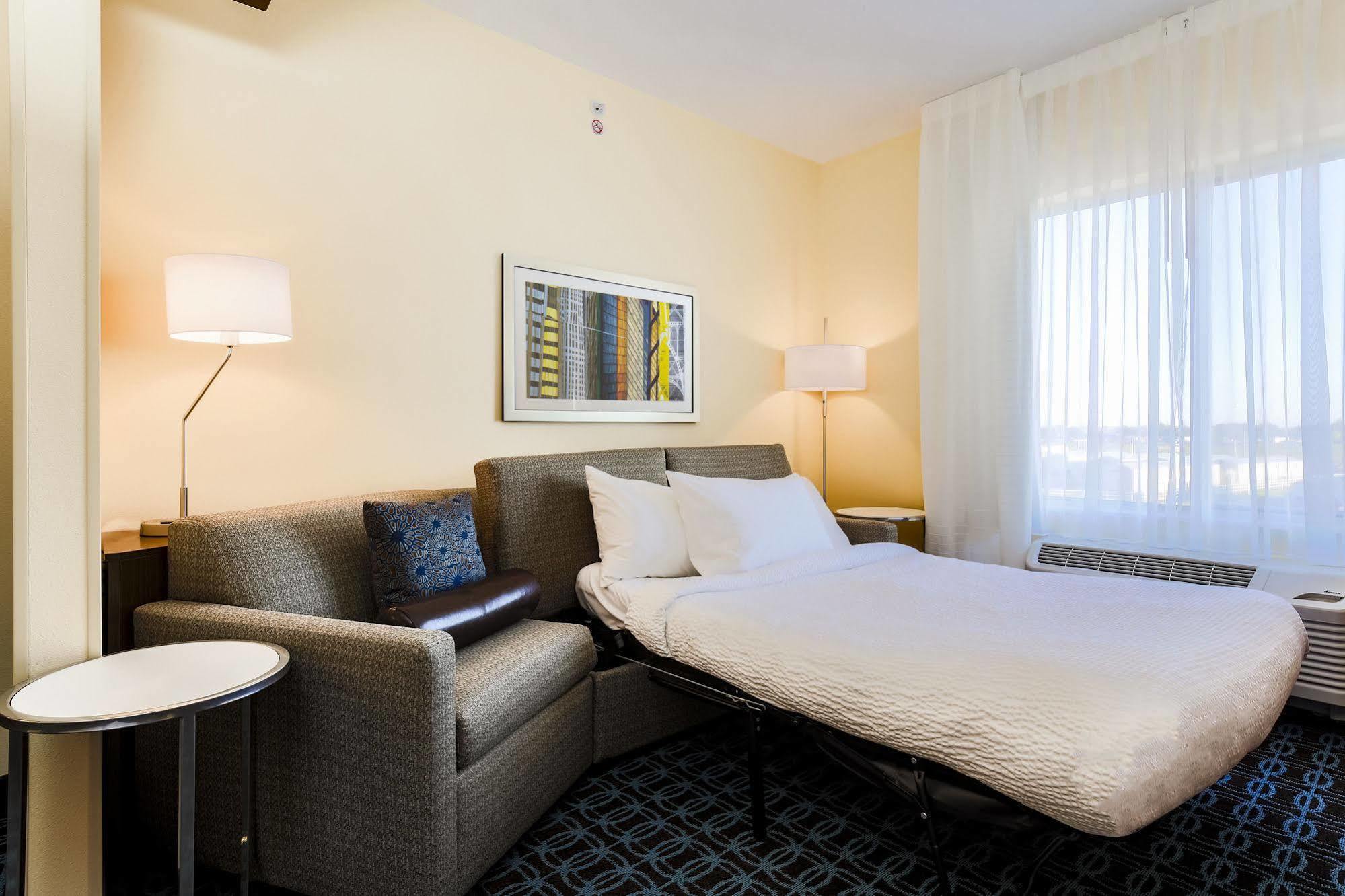 Fairfield Inn & Suites By Marriott Пекос Екстериор снимка